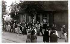 213-1948-polonaise-bahnhofstrasse